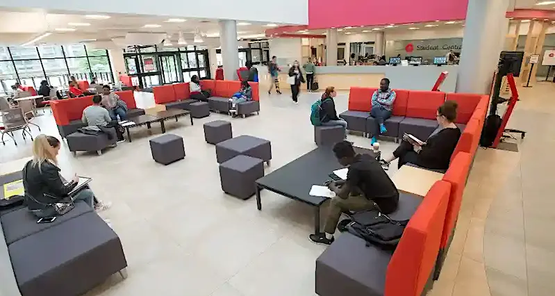BunkerHillLobby800x426