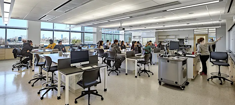 UmassBostonClassroom800x259